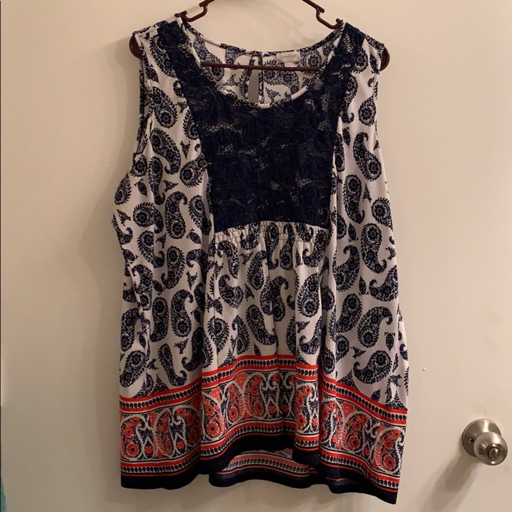Avenue top size 22/24